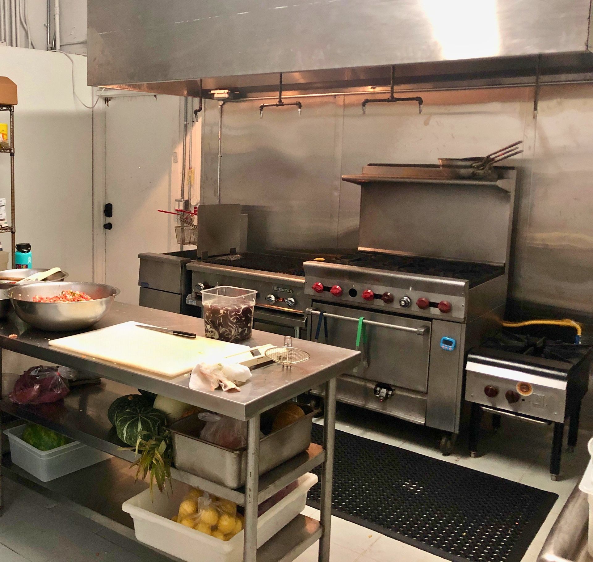 Affordable certified commercial kitchen in Honolulu, Hawaii